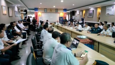 Jenderal Perhubungan Darat Kementerian Perhubungan di Dampingi Dirut ASDP Kunjungi Pelabuhan Ketapang