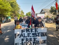 Ahlul Bait Situbondo Gelar Aksi Damai longmach di bataan panarukan Bela Palestina