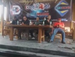 Dirut PT SITI JENAR GROUP MULTIMEDIA Bongkar dan Bedah Total UU Nomor 40 Tahun 1999 Dalam Acara Hari Ulang Tahun Salah Media Online DetikOne dan SBINews Di Situbondo Sore ini