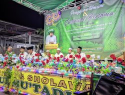 Ribuan Jama’ah Hadiri Pengajian Akbar dan Doa Bersama KH.Kholil As’ad Samsul Arifindi Di Desa Langkap Besuki