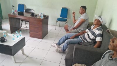 Perwakilan Warga Banyuglugur Kembali Geram, Mereka Terus Desak Penutupan Stockpile Sawdust Dekat Masjid kalau Pemkab dan DPRD tidak bisa rakyat yang akan melakukan penutupan